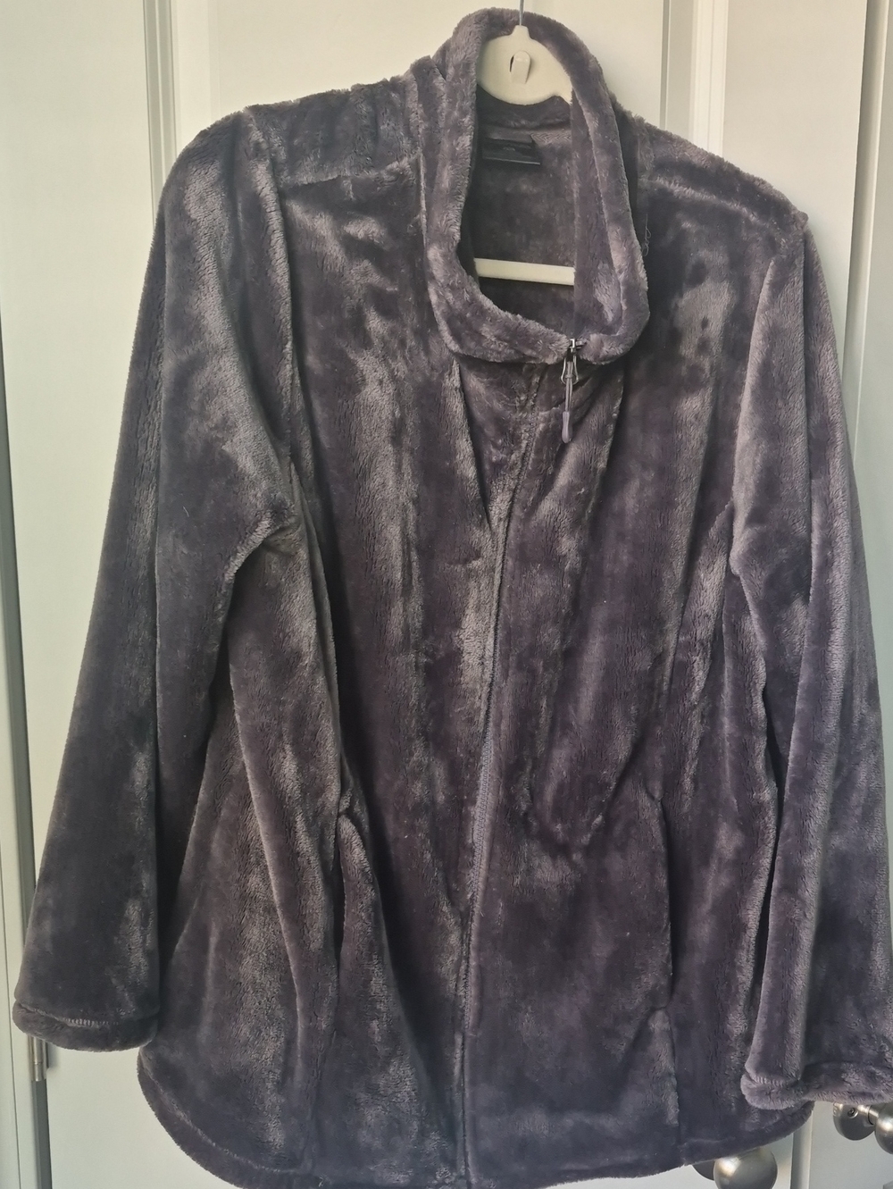 Soft Purple Gray. XXL